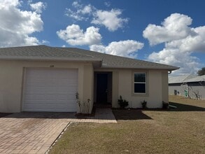 Building Photo - 1131 San Cristobal Ave