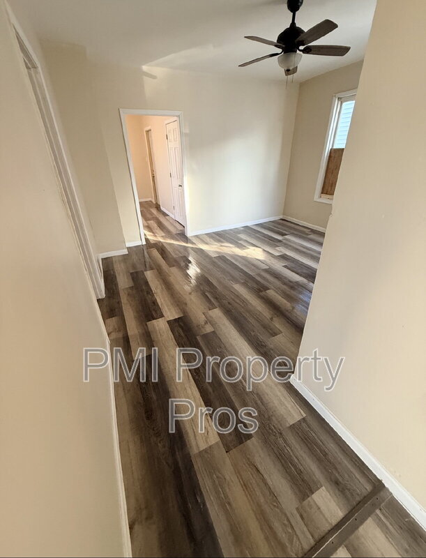 Foto del edificio - 2530 N 28th St