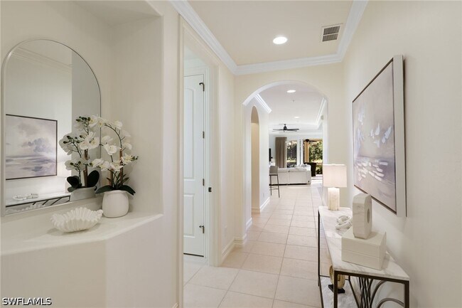 Building Photo - 10821 Vivaldi Ct