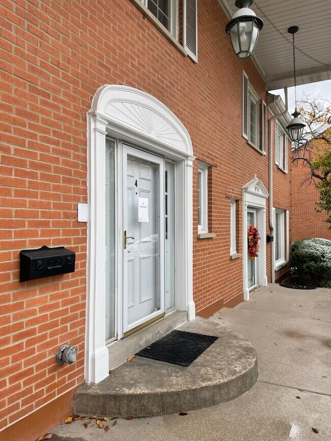 Foto del edificio - 4 N Tower Rd