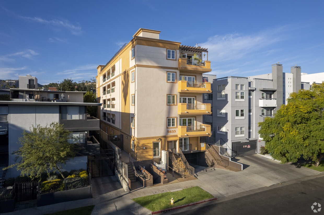 5633 Carlton Way - Carlton Crest Condominiums