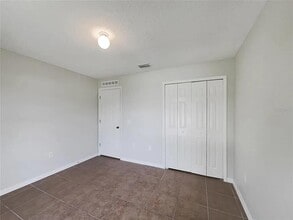 Building Photo - 1725 Sunset Ridge Dr