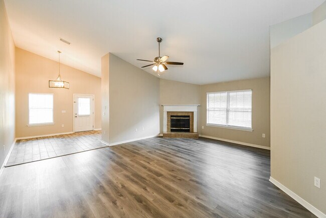 Foto del edificio - 2847 Cross Creek Dr