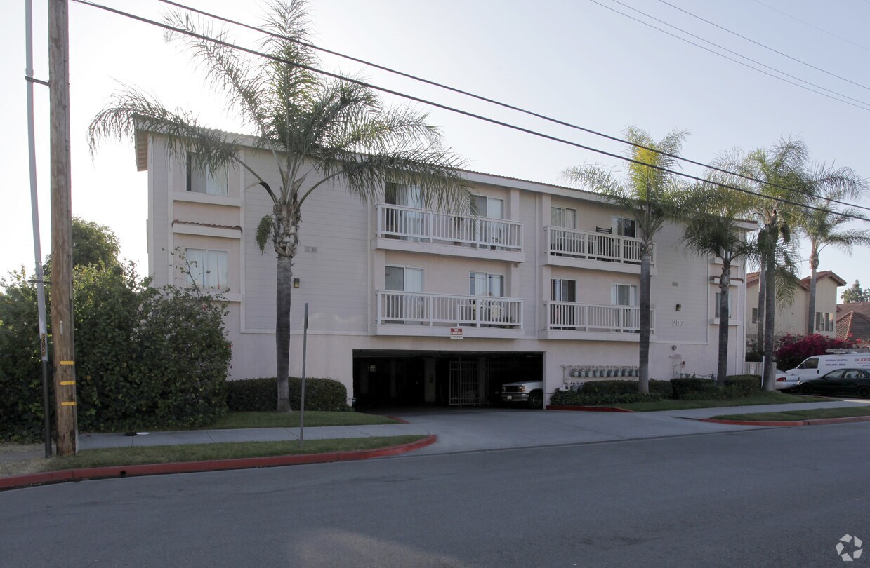 Foto principal - Jasmine Creek Apartments