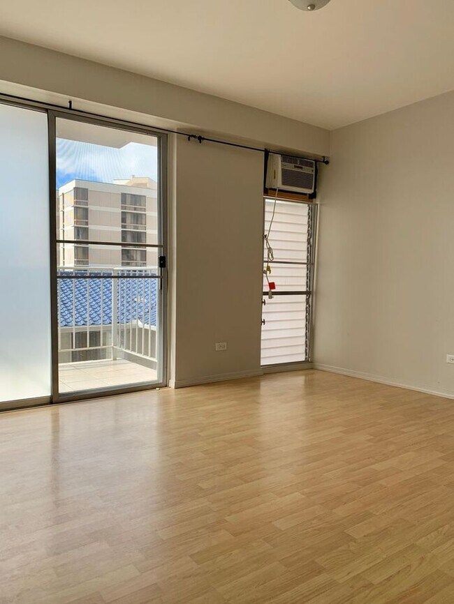Building Photo - 1452 Liholiho St