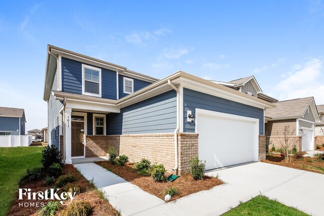 Building Photo - 3011 Weddington Pointe Dr
