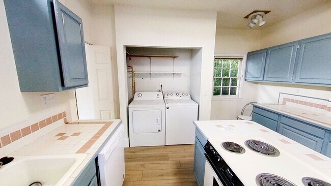 Foto del edificio - 3 Bed, 2 Bath House Minutes from Downtown Bellingham!