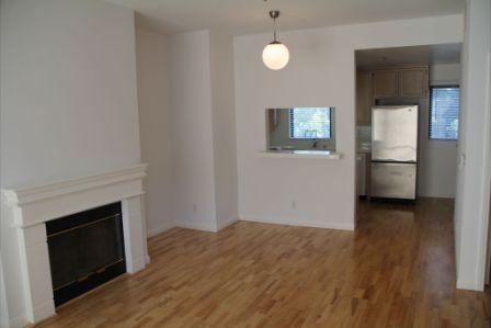 Building Photo - 111 S Oak Knoll Ave