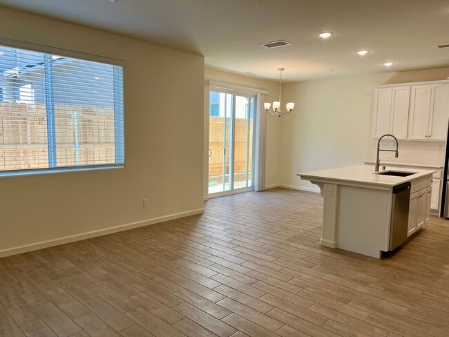 Building Photo - Stunning Brand-New 3-Bedroom Home in Gated...