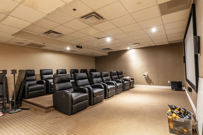 Photo du bâtiment - 798 Richmond Street West