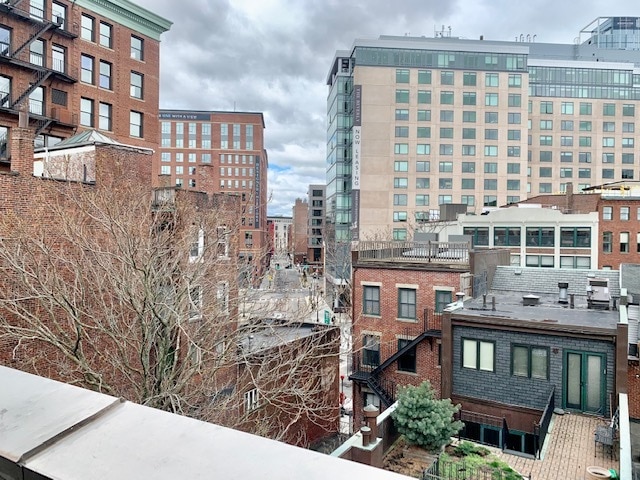 Building Photo - 7 Thacher Ct