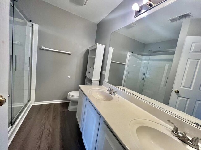 Foto del edificio - 3367 Ravinia Cir