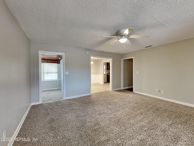 Building Photo - 6406 Harlow Blvd