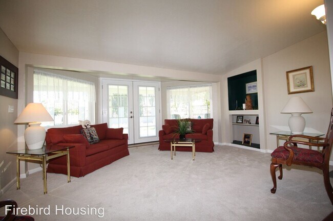 Building Photo - 2 br, 2 bath House - 635 S. Edgewater Drive