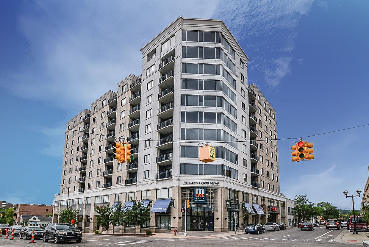 corner building - 111 N Ashley St