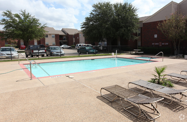 Pool - Rustic Oaks