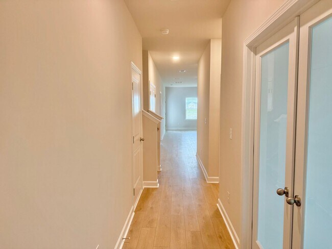 Foto del edificio - 738 Ebb Tide Rd