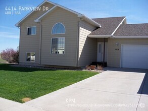 Building Photo - 4414 Parkview Dr