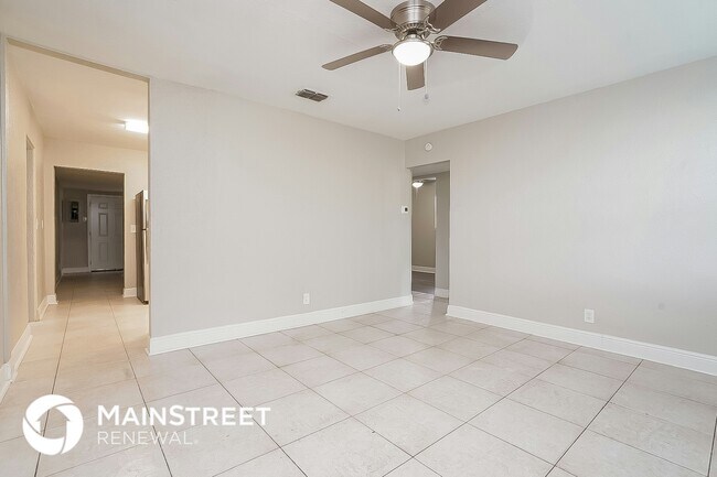 Foto del edificio - 4423 73rd St N