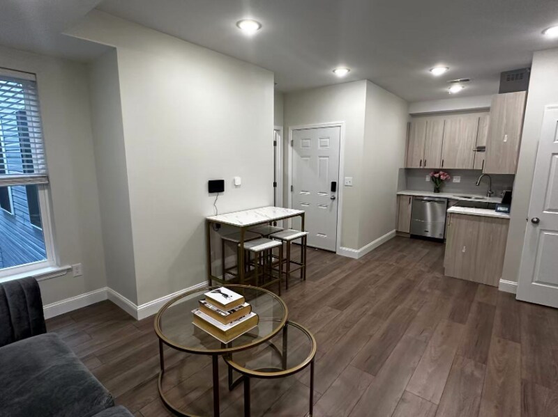 Foto principal - 42 N 40th St