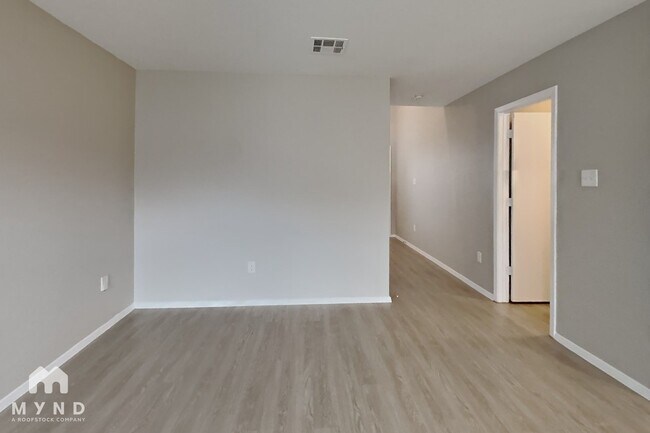 Building Photo - 9539 Apple Ridge Ln