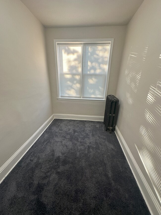 Photo - 1413 S Newkirk St House