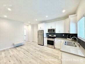 Building Photo - 420 S Citrus Ave