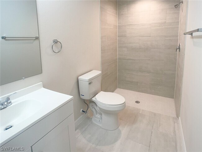 Foto del edificio - 3617 SW 8th Pl