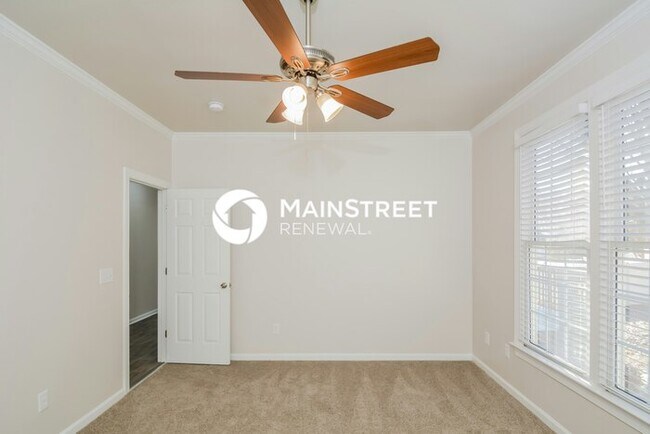Building Photo - 3 Bedroom Pet-Friendly Home in RALEIGH, NC with Main Street Renewal