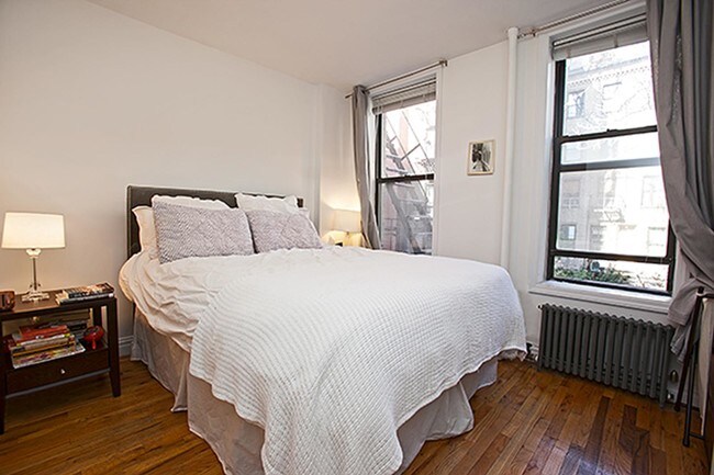 Building Photo - 259 West 19th Street