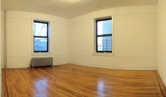 Building Photo - 301 Sterling St