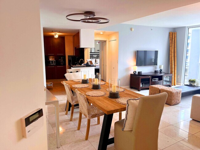 Foto del edificio - 901 Brickell Key Blvd