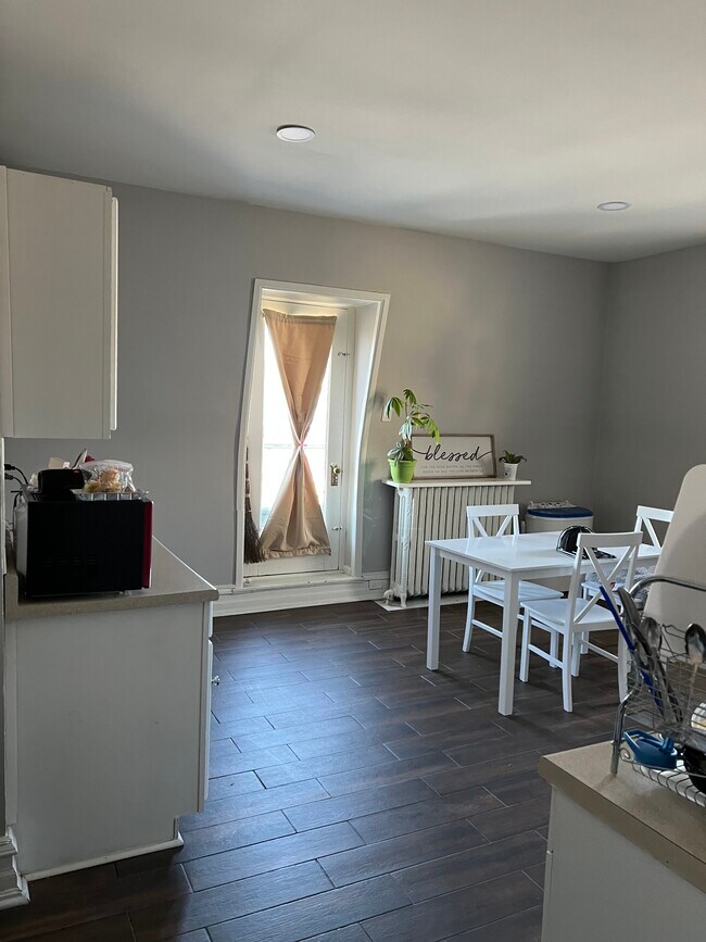 Foto del edificio - 814 N 3rd St