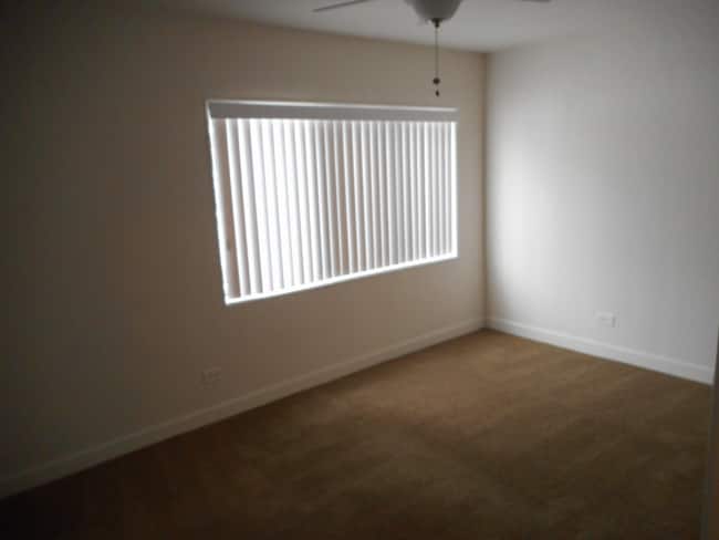 Foto del edificio - 567 Pershing Ave