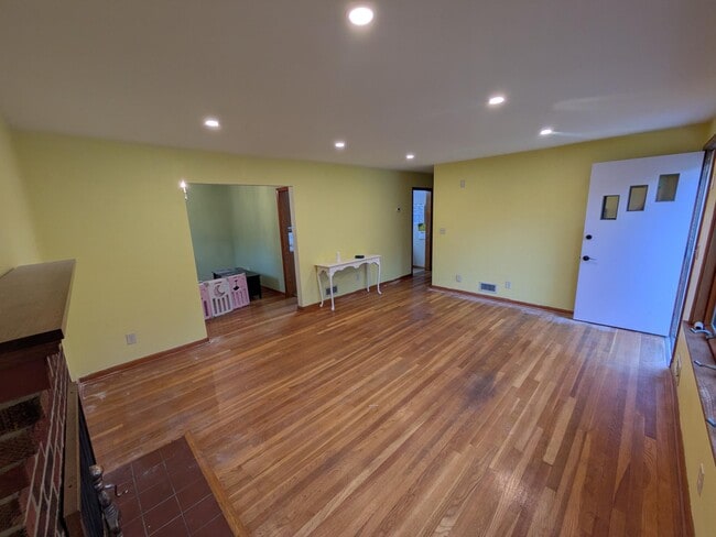 Living room - 308 Church Cir