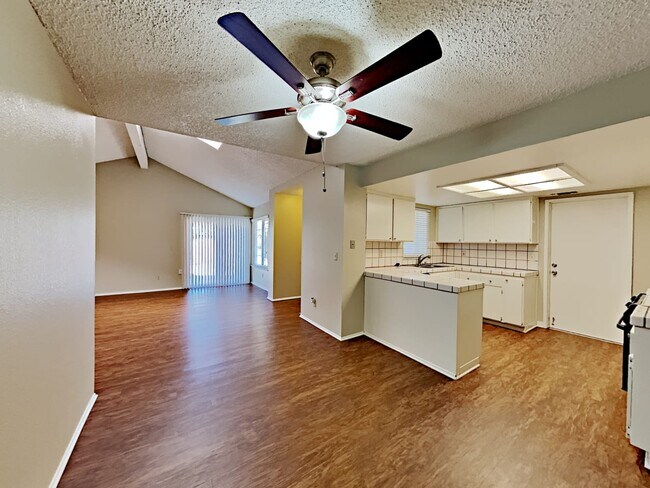 Building Photo - 101 Cedar Rock Cir