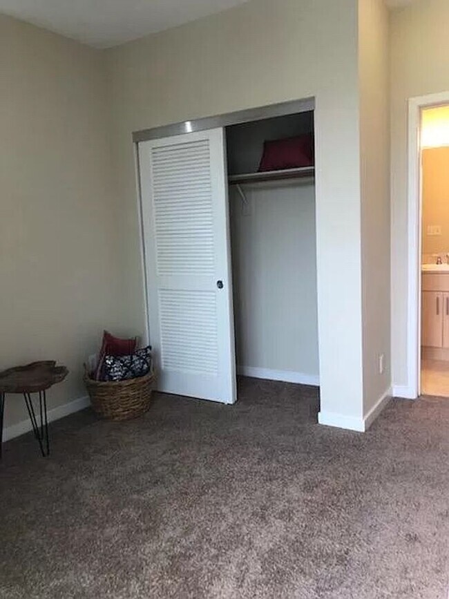 Building Photo - Beautiful 1 bedroom 1 bath Condo in Capitola
