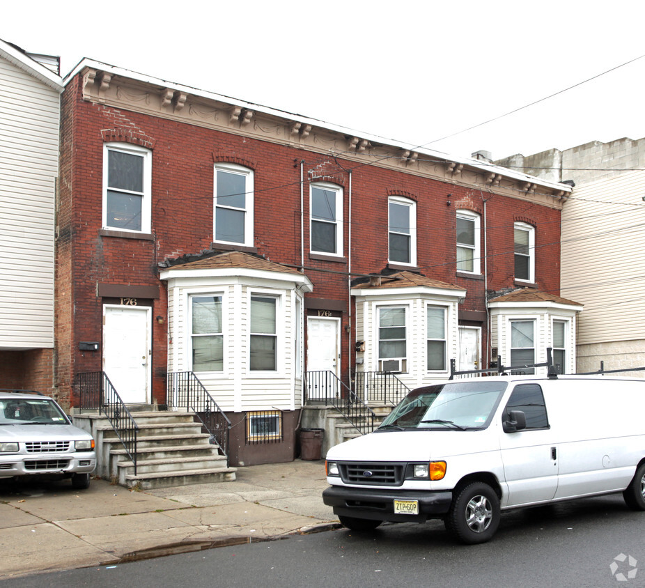 Foto del edificio - 176-178 Catherine St