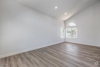 Building Photo - 8312 Huxley St