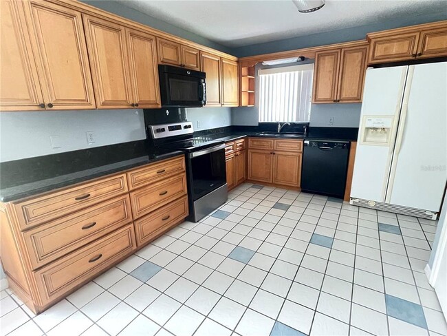 Building Photo - 738 E C 470