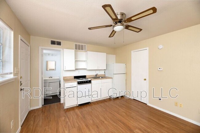 Foto del edificio - 4515 Columbia Ave