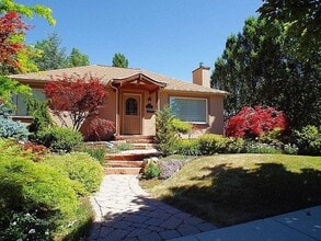 Building Photo - 2225 Garfield Ave