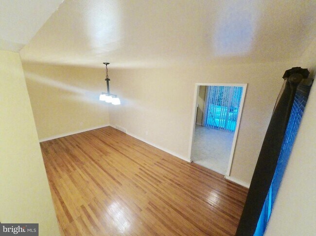 Foto del edificio - 847 Bells Mill Rd