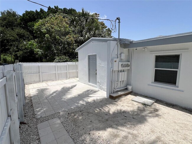 Foto del edificio - 2226 Cody St