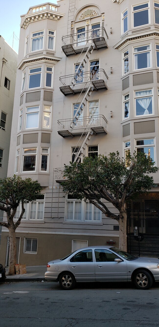 Building view - 615 Leavenworth St