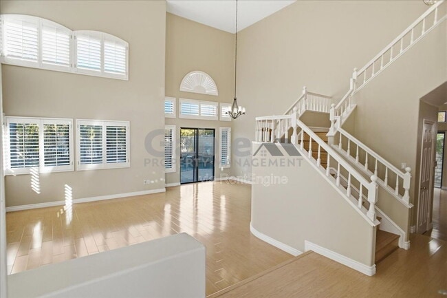 Building Photo - 25344 Irving Ln