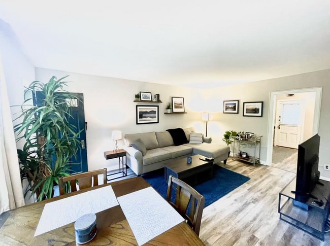 Foto del edificio - 1500 S Barton St