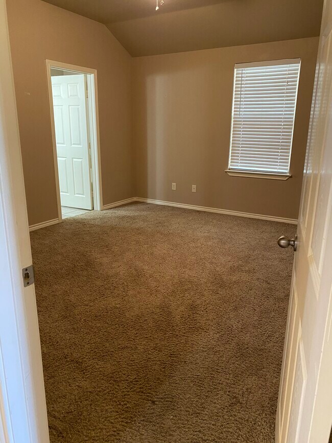 master bedroom - 6936 County Road 1215