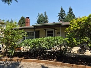 Building Photo - 16516 15th Ave NE