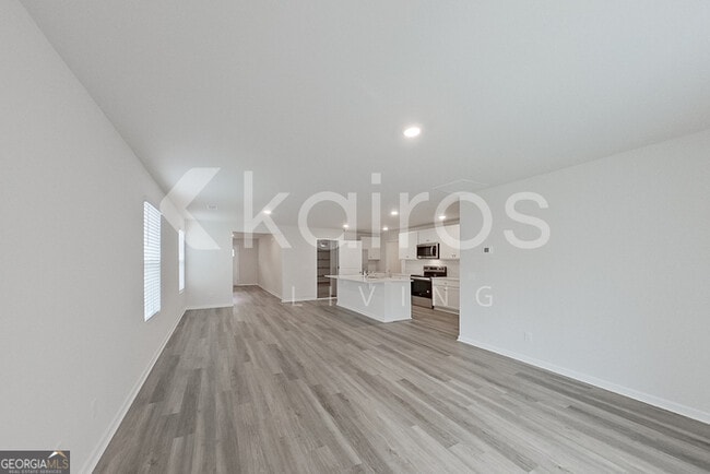 Building Photo - 128 Inez Ave